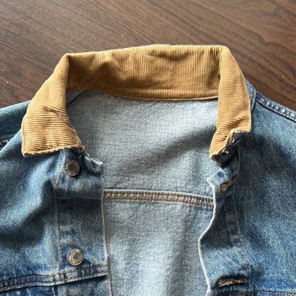 Brandy Melville Jean Jacket - Picture 3 of 4